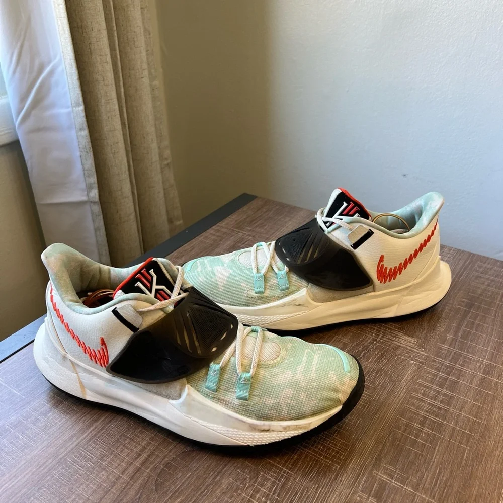 Size 12 Nike Kyrie Low 3 Sail‎ Team Orange 2021 Shoes Sneakers Basketball